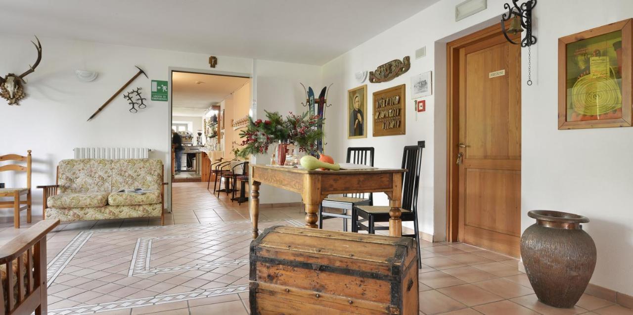 Albergo Casa Alpina San Luigi Камподольчино Экстерьер фото